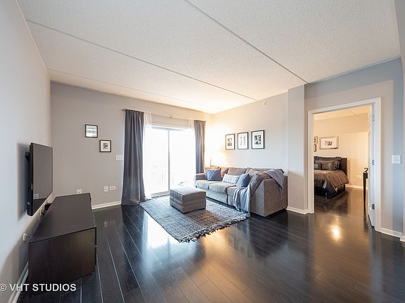 2nd image of 3401 N Carriageway Dr Unit 406