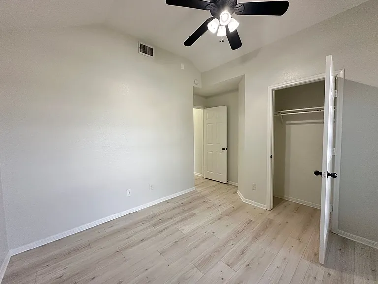 3705 Foxglove Ln — Photo 29