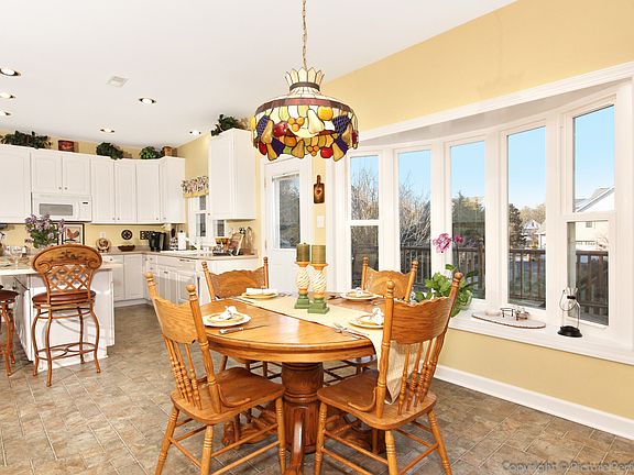 5th image of 9802 Pebble Beach Ct