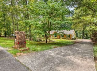 135 Brookside Trce, Fayetteville, GA 30215