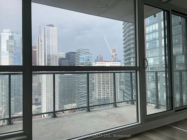 290 Adelaide St W #3509 — Photo 15
