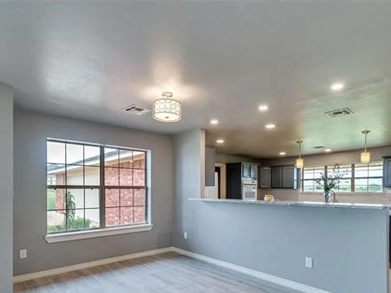 640 SW Dani Ann Ln — Photo 7