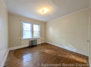 4 Cogswell Ave #15, Cambridge, MA 02140