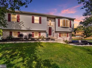 2431 Onyx Rd, York, PA 17408