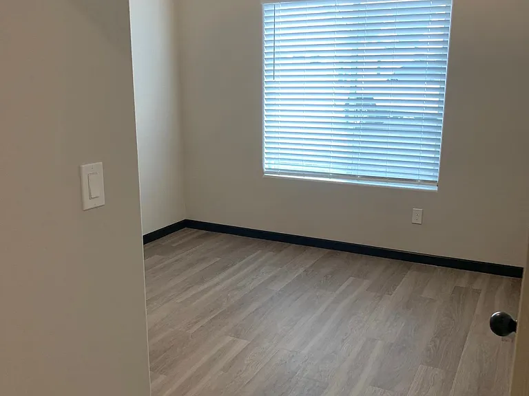 5810 Midland Ln #30 — Photo 17