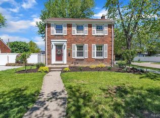 13200 Catalpa St, Southgate, MI 48195