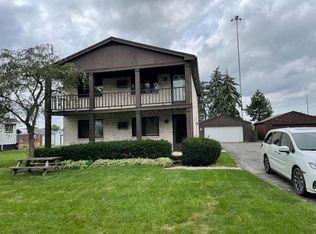 824 Glenwood Rd, Rossford, OH 43460