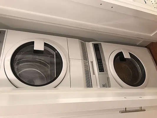 Rented by Cooper & Cooper Real Estate | media 13