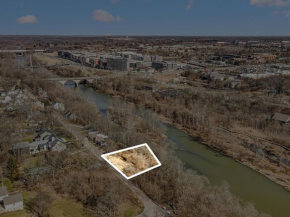 5th image of 0 S Riverview St N
