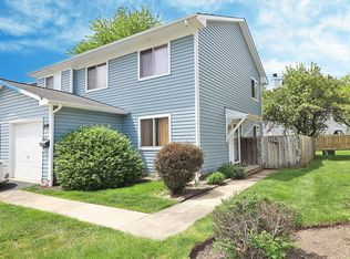 496 Dakota Ct, Carol Stream, IL