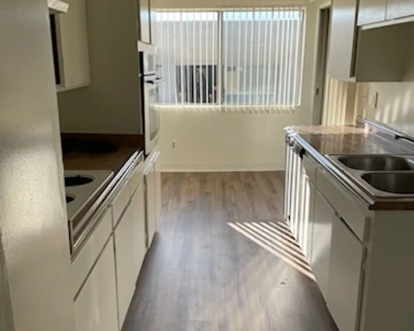 066 - Howard Crest — Photo 2