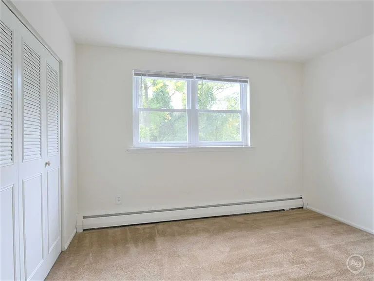 Ridgeway Court Apartments — Photo 33