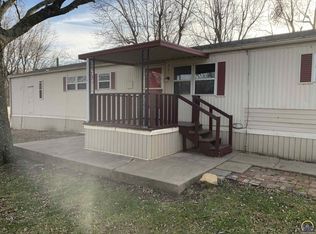 201 S 2nd St, Mayetta, KS 66509