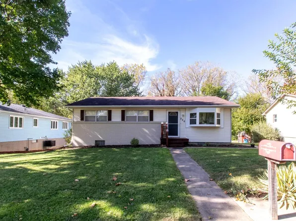 226 Greenwood Ave, Silvis, IL 61282