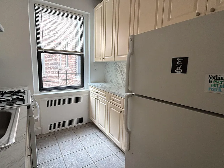 175-05 Wexford Ter #6E — Photo 2