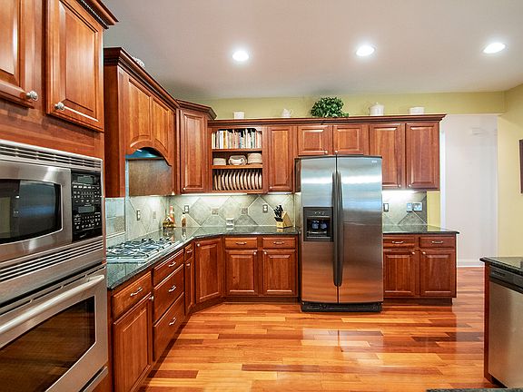 5th image of 6789 Bridlewood Ln