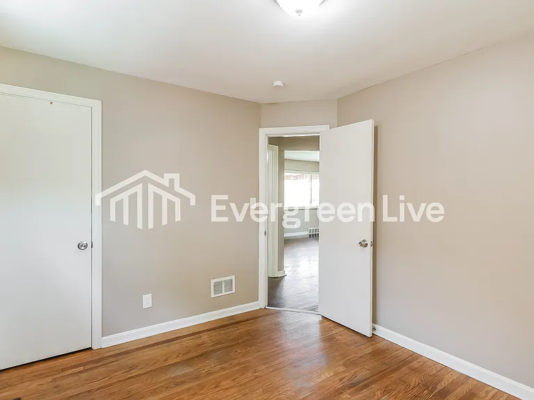 3363 Blue Rock Rd — Photo 13