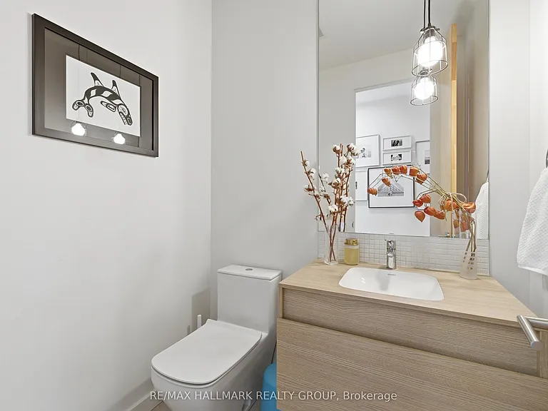 23 Helena St #A — Photo 5