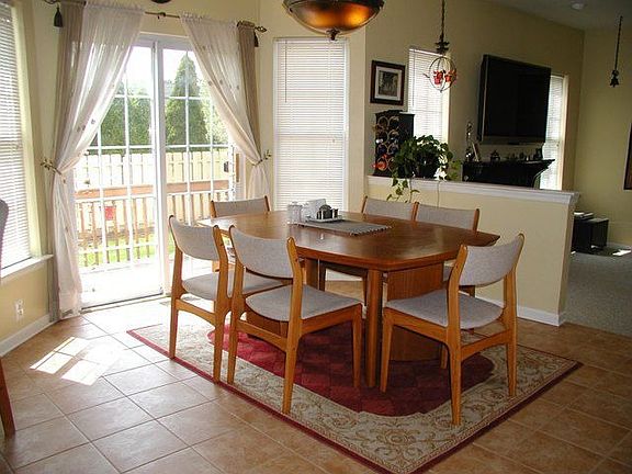 Eat in Kitchen