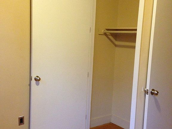 3rd image of 881 Saint Johns Pl APT 6