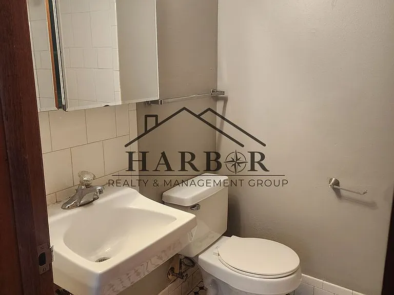 204 11th Ave SW #702 — Photo 5