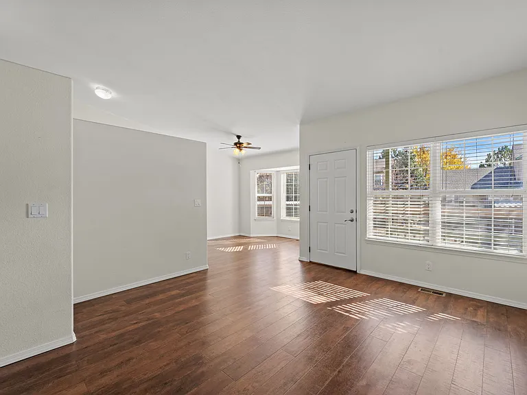6082 Colony Cir — Photo 6