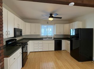 17 Weeman St, Springvale, ME 04083