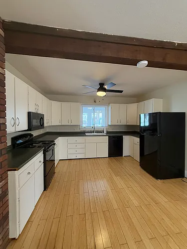 17 Weeman St Photo 1