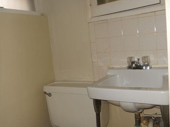 5th image of 2271 Elmwood Ave APT 10