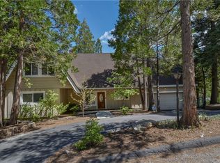 540 Pioneer Rd, Lake Arrowhead, CA 92352