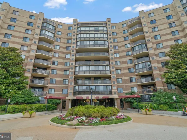 8340 Greensboro Dr APT 608, Mc Lean, VA 22102