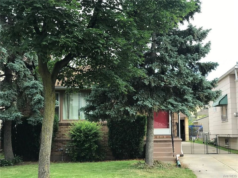 1st image of 409 W Hazeltine Ave