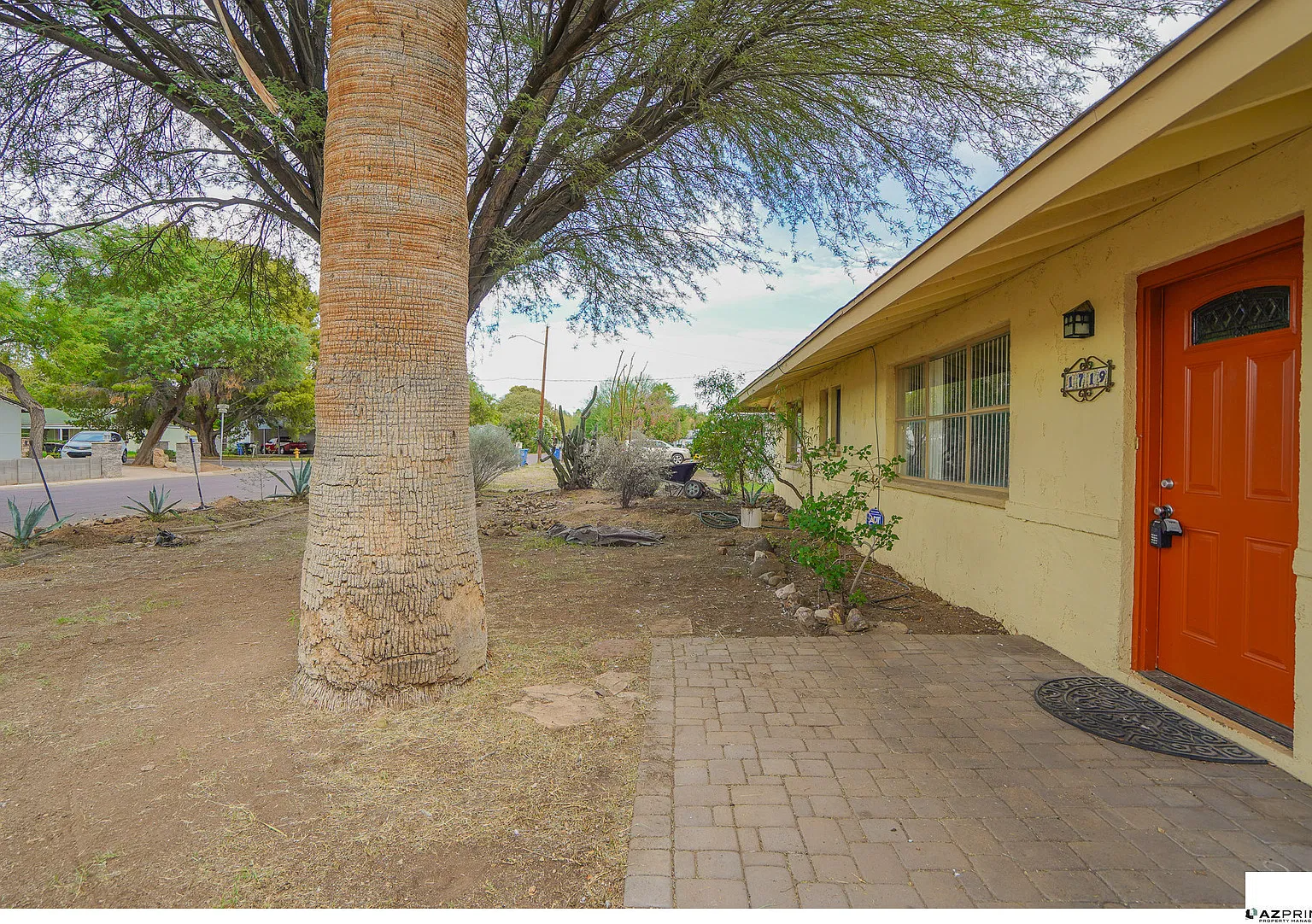 Lovely 3/2 House in Phoenix! — Photo 4