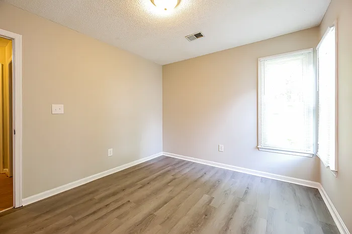 201 Walker Way — Photo 8