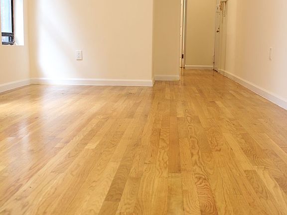 2nd image of 220 E 78th St APT 8