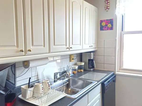 118-17 Union Turnpike image 7 of 24