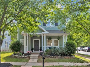 14104 Holly Springs Dr, Huntersville, NC 28078