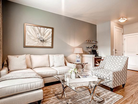 Ovation ; Lone Tree, CO Apartments