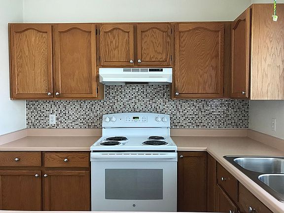 3rd image of 8951 S 1075 W