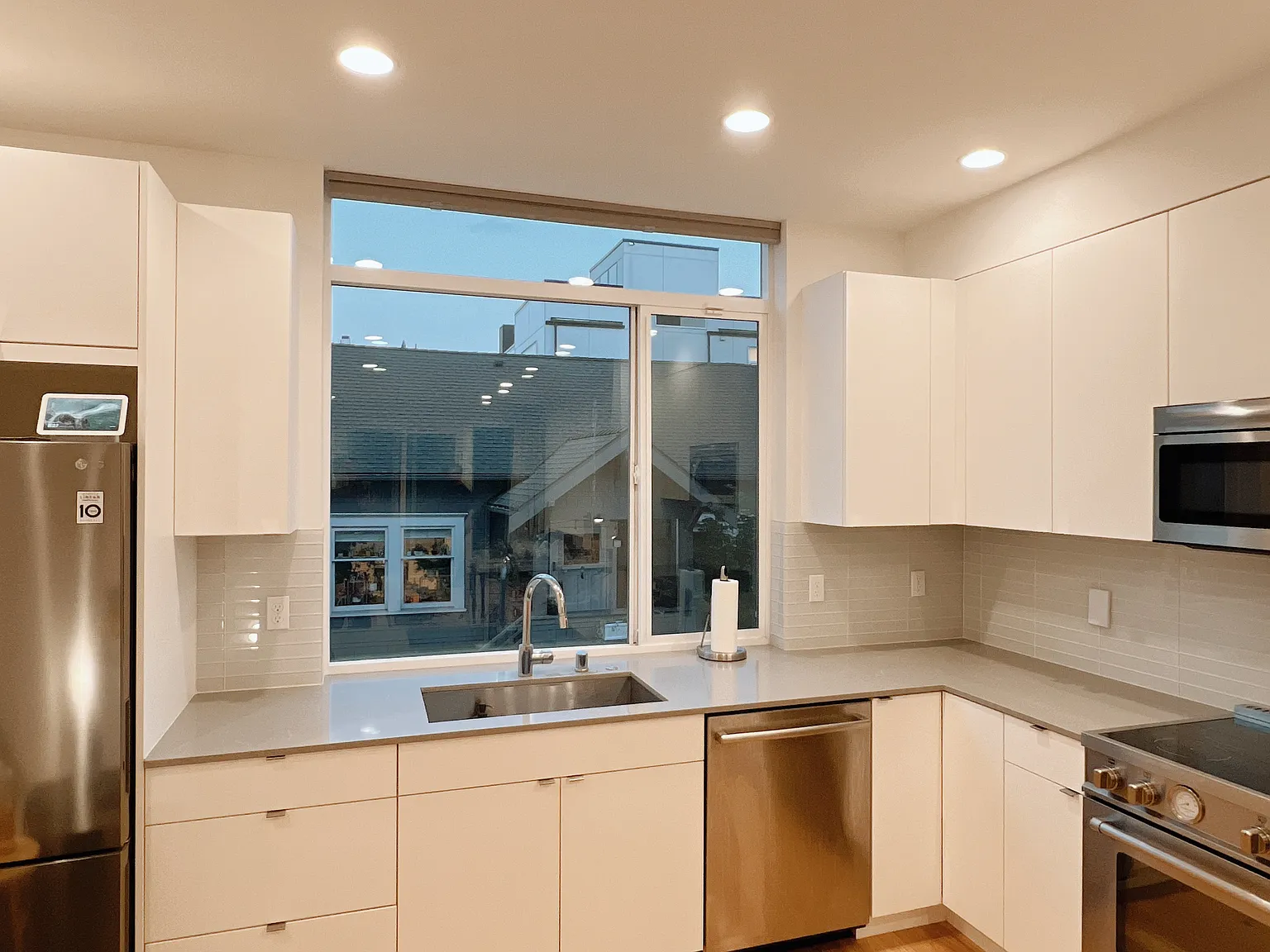 2 bed, 1162 sqft, $3,300 — Photo 4
