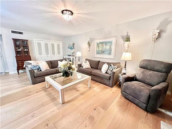 5th image of 5200 N Ocean Blvd #31B