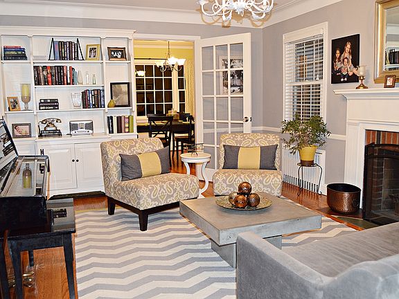 3rd image of 220 Park Avenue
