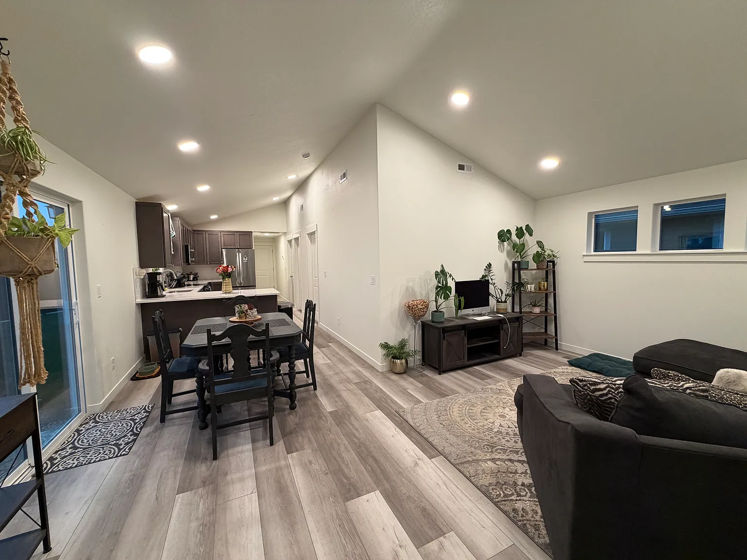 4635 Finch St SE — Photo 3