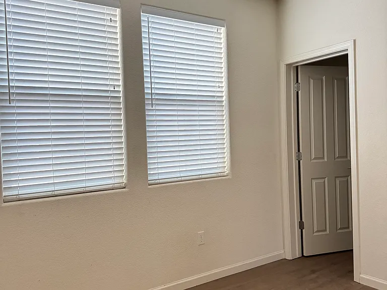 1023 S Burns Pl — Photo 15