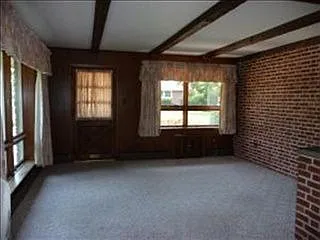 7 Fairview Ave photo 1