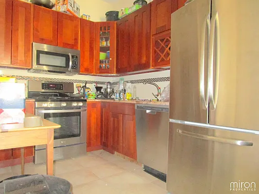 Rented by Miron Properties | media 23