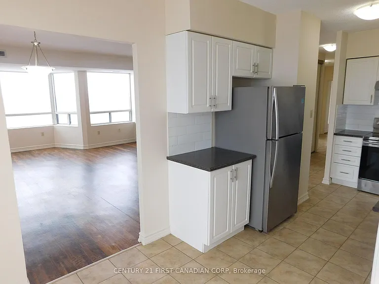 744 Wonderland Rd S #803 — Photo 10