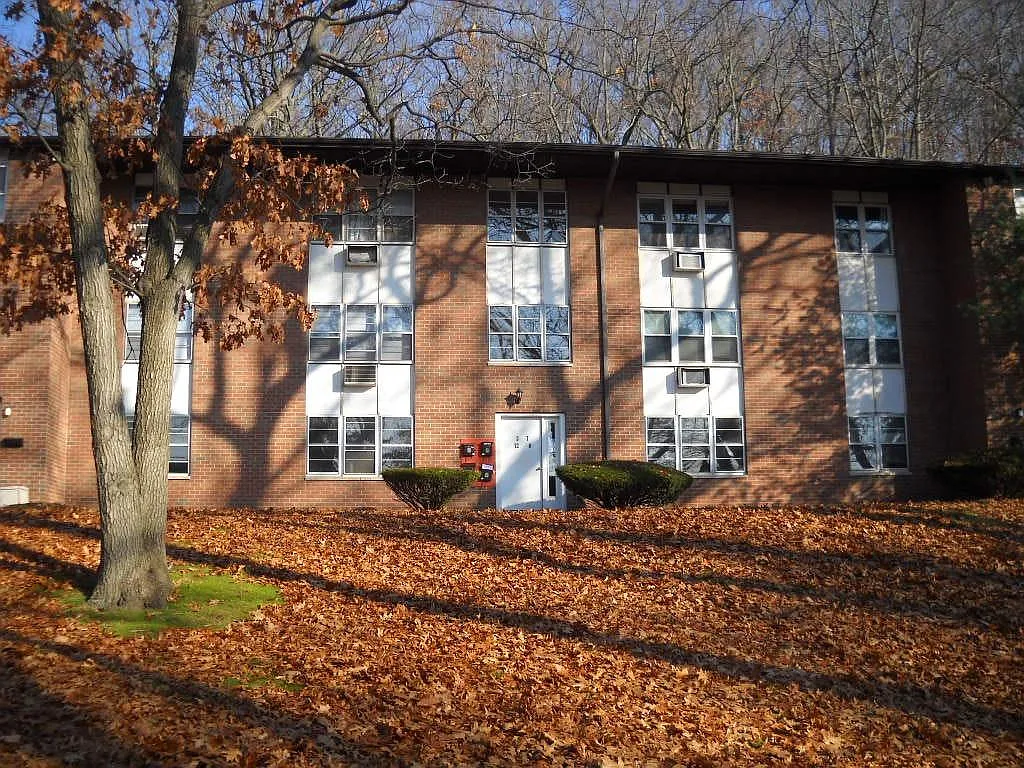 1 bed, 754 sqft, $1,400 — Photo 4