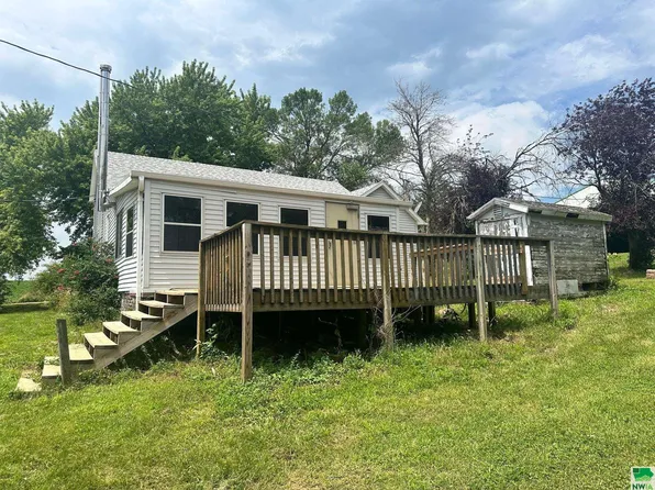 2618 Hancock Ave, Anthon, IA 51004