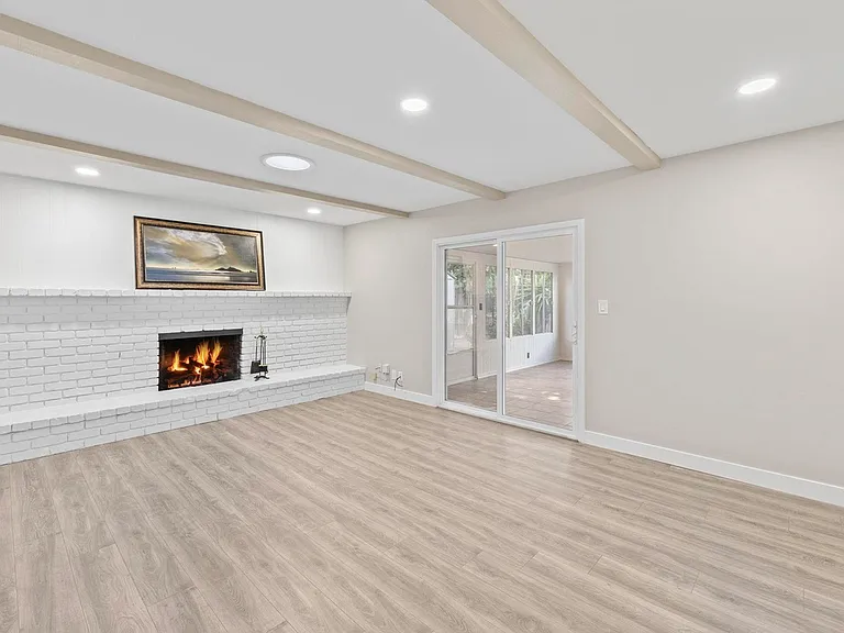 2506 Ardilla Ct — Photo 16